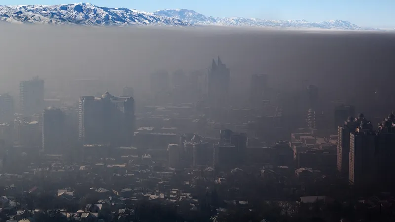 Синоптики предупредили жителей трех городов Казахстана