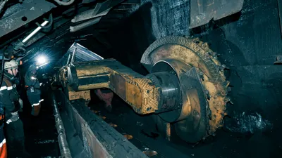 горняки, техника, фото - Новости Zakon.kz от 13.10.2025 12:08