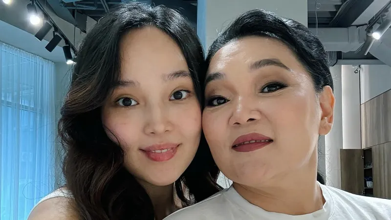 В семье единственной дочери Жанар Айжановой произошло радостное событие