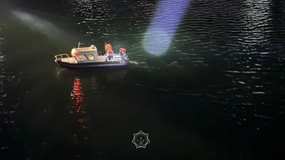 в Конаеве мужчина решил сброситься с моста, фото - Новости Zakon.kz от 15.10.2025 23:39