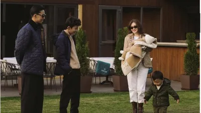 семье Ерке Есмахан три года, фото - Новости Zakon.kz от 15.10.2025 21:20