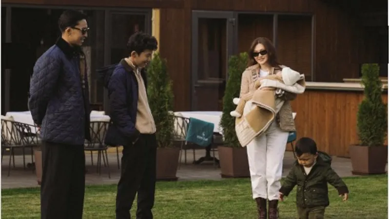 Ерке Есмахан обратилась к поклонникам