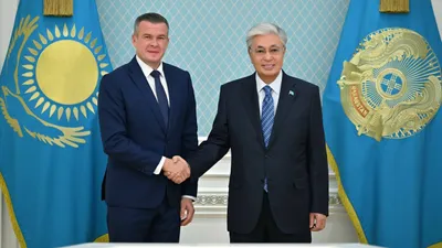 президент WADA Витольд Банька, президент РК Касым-Жомарт Токаев, фото - Новости Zakon.kz от 15.10.2025 12:03
