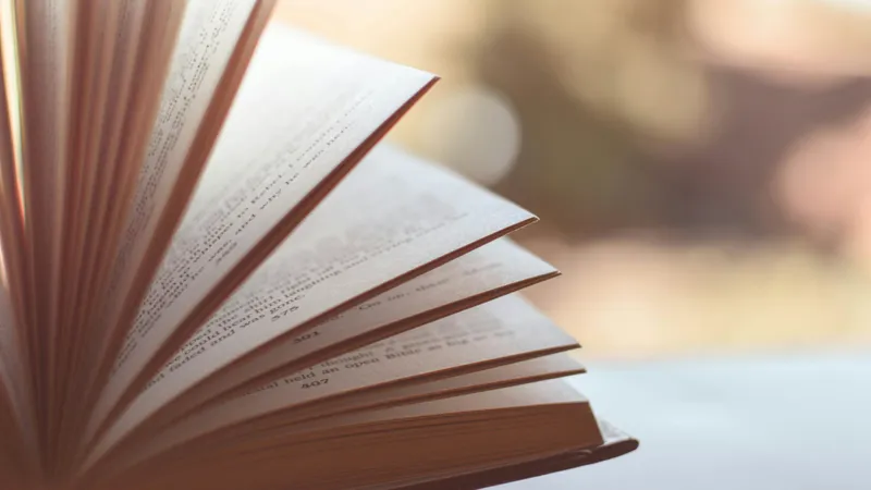 Депутат встревожен, что новые нормы могут затронуть фольклор и культурное наследие