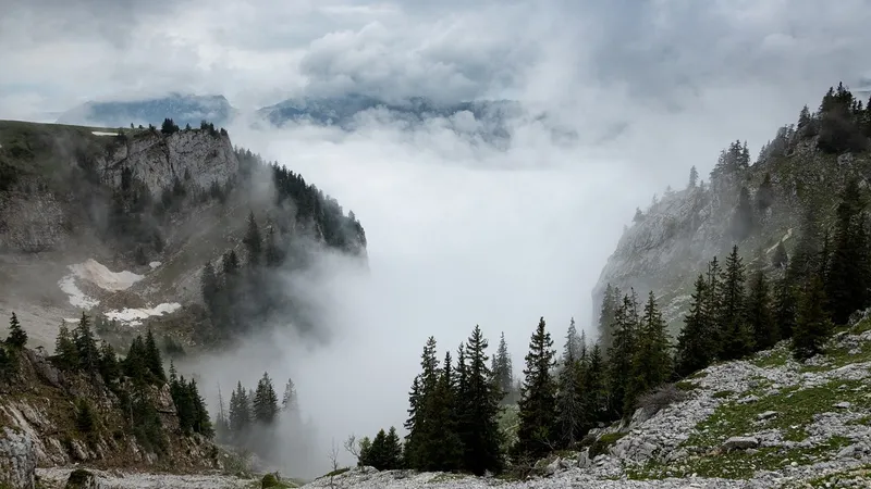 Непогода накроет Алматы, Шымкент и несколько областей Казахстана
