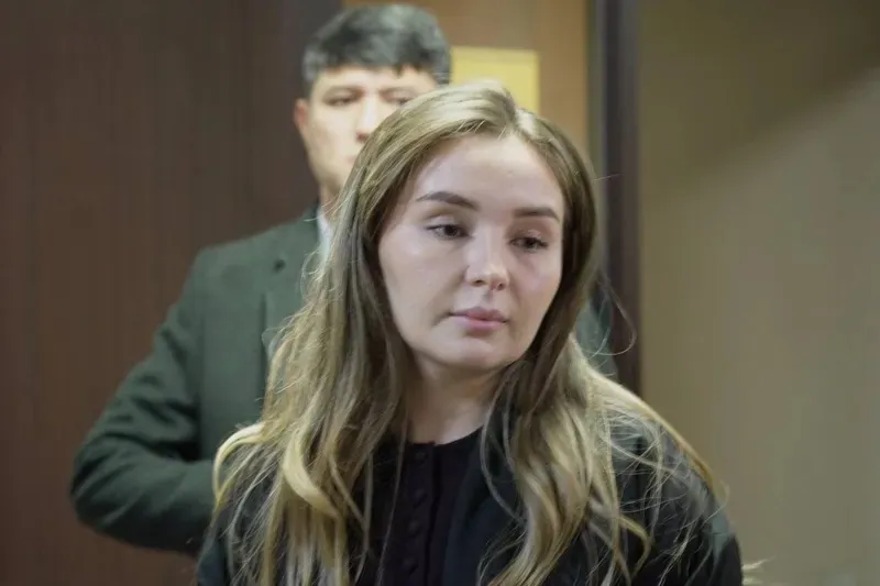 Почему блогер Justking отделался штрафом, а дело супругов Жанабылова и Толегеновой дошло до суда