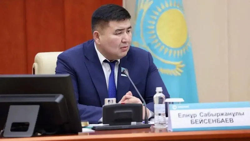 депутат Елнур Бейсенбаев, фото - Новости Zakon.kz от 16.10.2025 16:08