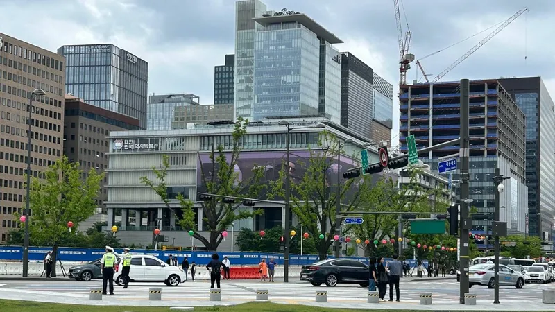 Дома, офис, центр города , фото - Новости Zakon.kz от 16.10.2025 15:48