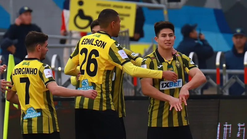 Гол Дастана Сатпаева принес ценную победу "Кайрату" над "Кызылжаром"