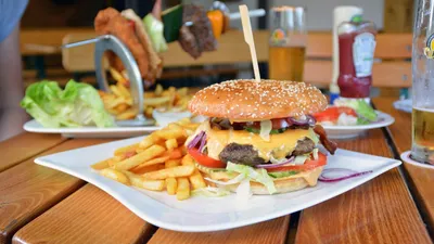 30 эпизодов обмана в заведениях быстрого питания предъявили астанчанину, фото - Новости Zakon.kz от 17.10.2025 19:24