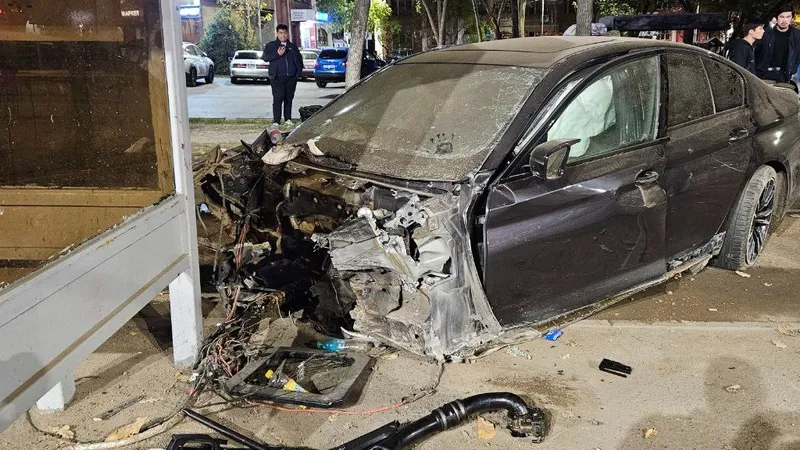 BMW в Алматы разорвало на части: пострадали пять человек