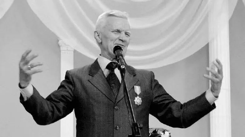 Токаев выразил соболезнования родным и близким казахстанского музыковеда Юрия Аравина