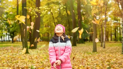 Девочка, осень, парк, фото - Новости Zakon.kz от 20.10.2025 12:59
