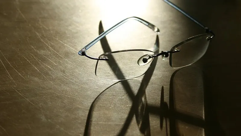 Слепые вновь смогут видеть: в США тестируют уникальный имплант