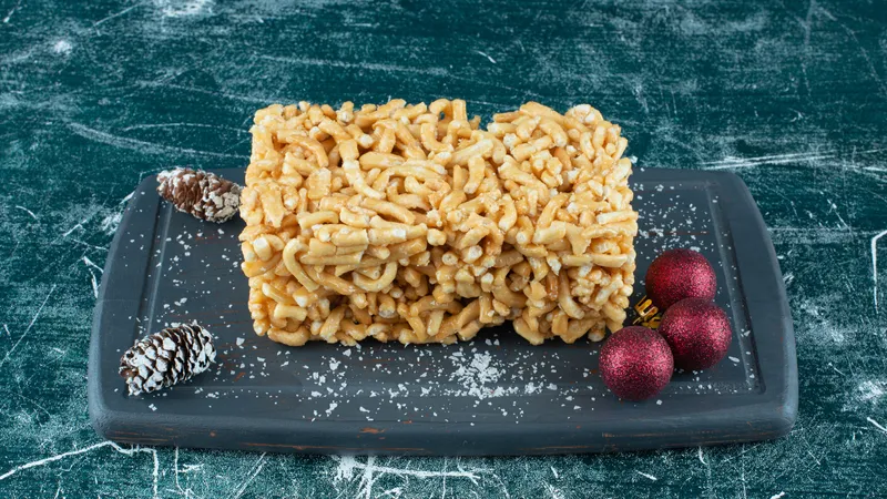 Отец Илона Маска попробовал чак-чак во время визита в Казань