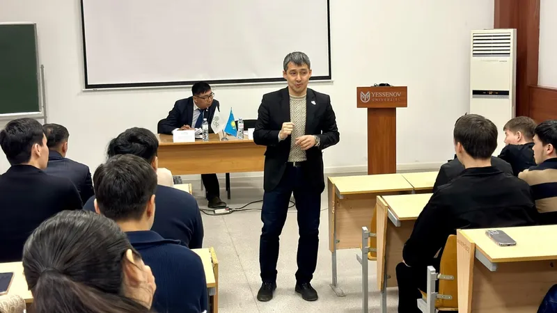 Повысить роль отцов и родительских комитетов призывает общественник из Актау