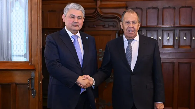 Глава МИД Казахстана прибыл в Россию с официальным визитом
