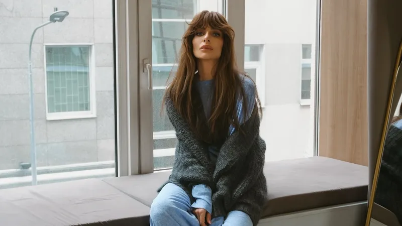 "Особый вайб": провокационная экс-участница Comedy Woman поделилась эмоциями из Алматы