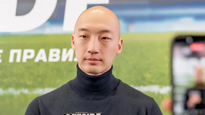 Джеки Чан выбрал режиссера фильма, съемки которого пройдут в Казахстане