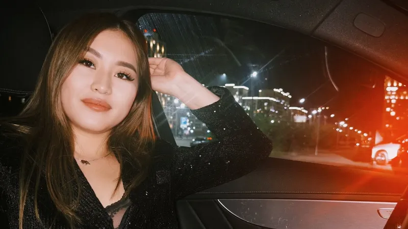 Блогера, снявшую скандальные видео в метро Узбекистана, доставили в полицию Алматы: теперь будет суд