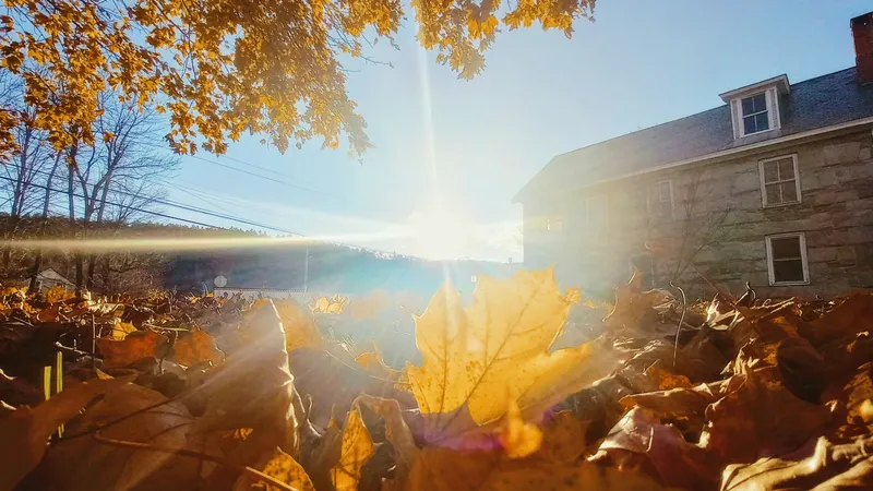 Первый снег отменяется: обновленный прогноз погоды по Астане, Алматы и Шымкенту на 24-26 октября