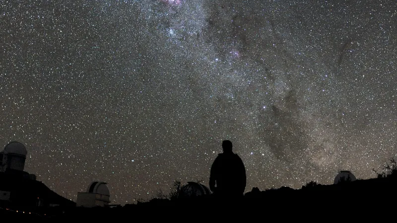 25 октября день Андрона Звездочета: почему нужно смотреть на звезды и нельзя заваривать чай