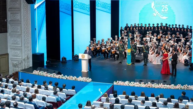 День Республики: 35 тружеников области Жетісу получили госнаграды