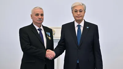 Qarmet, награждение, фото - Новости Zakon.kz от 24.10.2025 18:21