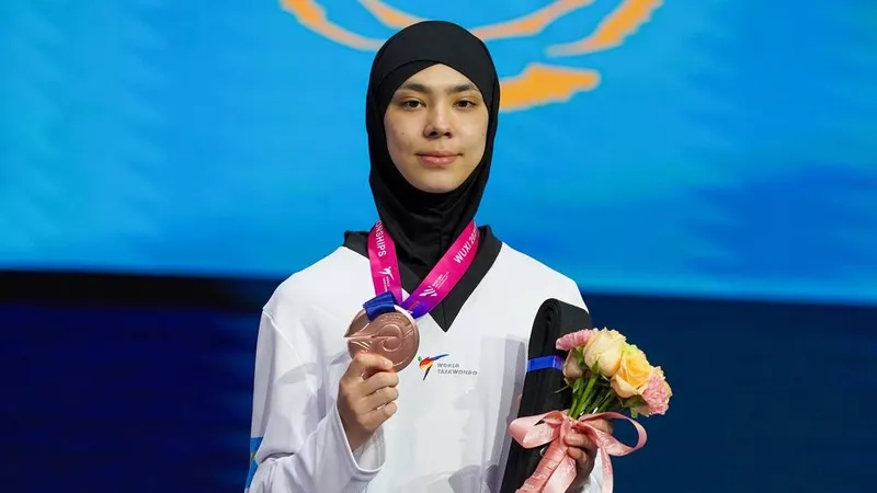 Казахстанская таеквондистка принесла стране историческую "бронзу" на чемпионате мира