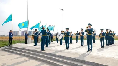 церемония поднятия флага, фото - Новости Zakon.kz от 25.10.2025 16:08