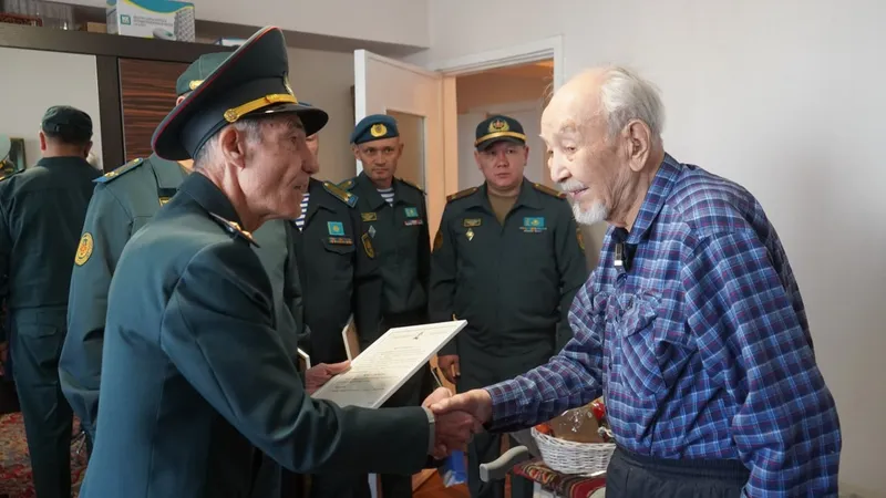 101 год празднует ветеран ВОВ в День Республики