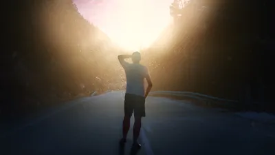 Мужчина, дорога, свечение, фото - Новости Zakon.kz от 25.10.2025 08:40