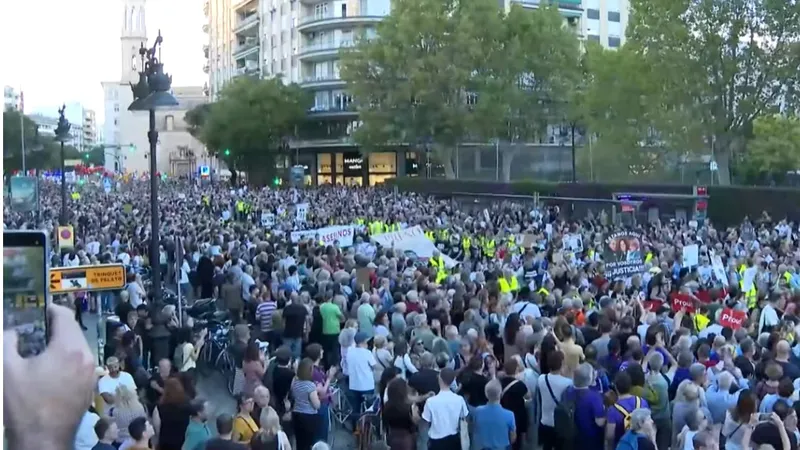 "Отставка Масона": перед годовщиной трагического потопа в Испании вновь проходят митинги