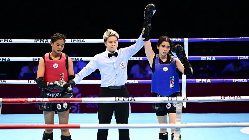 Муай-тай в Бахрейне: казахстанка завоевала золотую медаль ЮАИ