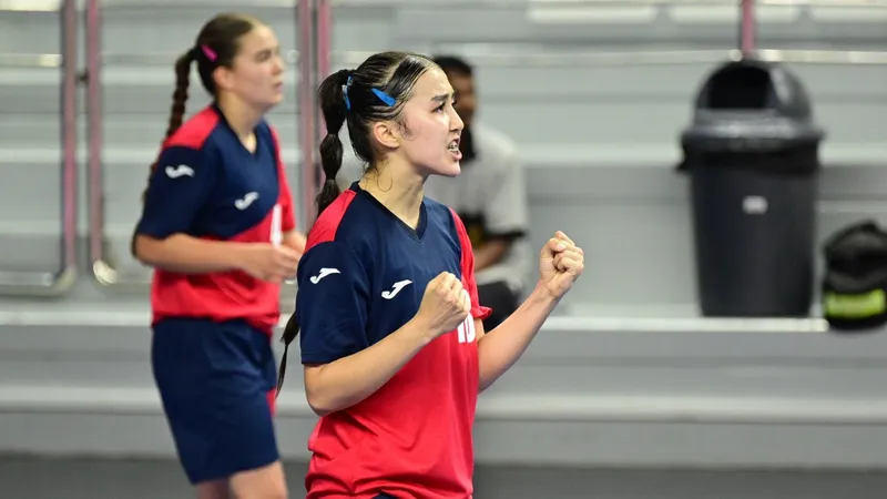 Женская команда Казахстана по гандболу обыграла соперниц из Узбекистана на ЮАИ в Бахрейне