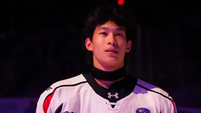 Спортсмен, казахстанский нападающий "Виндзор Спитфайрз" Бексултан Макыш, фото - Новости Zakon.kz от 27.10.2025 08:54