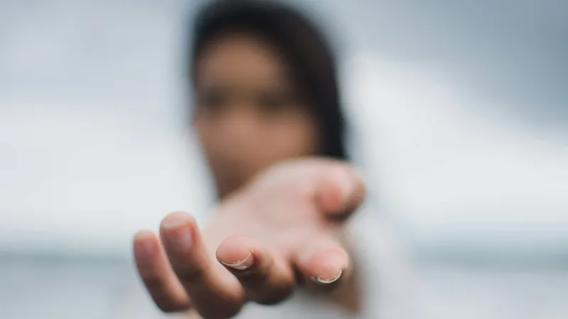 Астрологи назвали 4 знака зодиака, которые не умеют принимать помощь