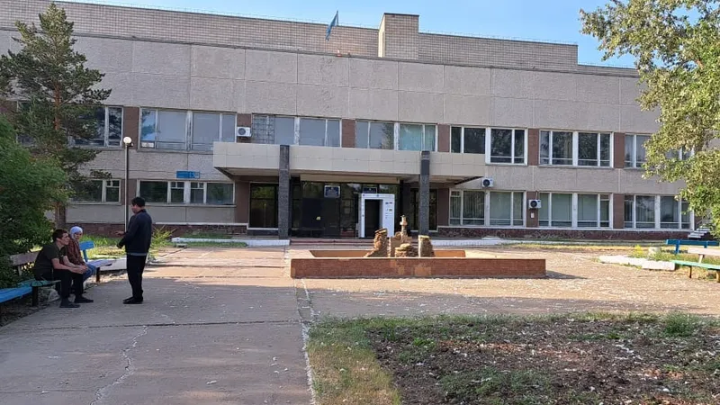 В Атбасаре и Степногорске завершают масштабное обновление больниц