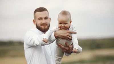 мужчины-отцы, фото - Новости Zakon.kz от 29.10.2025 00:38