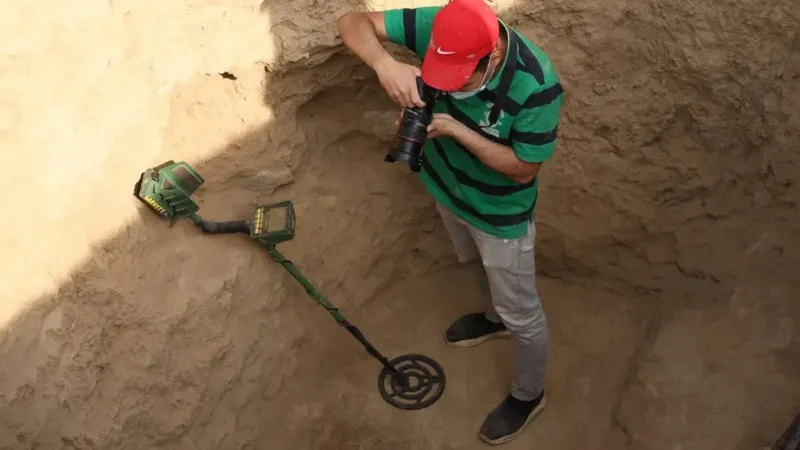 Наказывать за незаконное использование металлоискателей предлагают в Казахстане