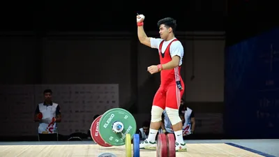 казахстанский штангист с рекордом выиграл юношескую Азиаду, фото - Новости Zakon.kz от 29.10.2025 19:38