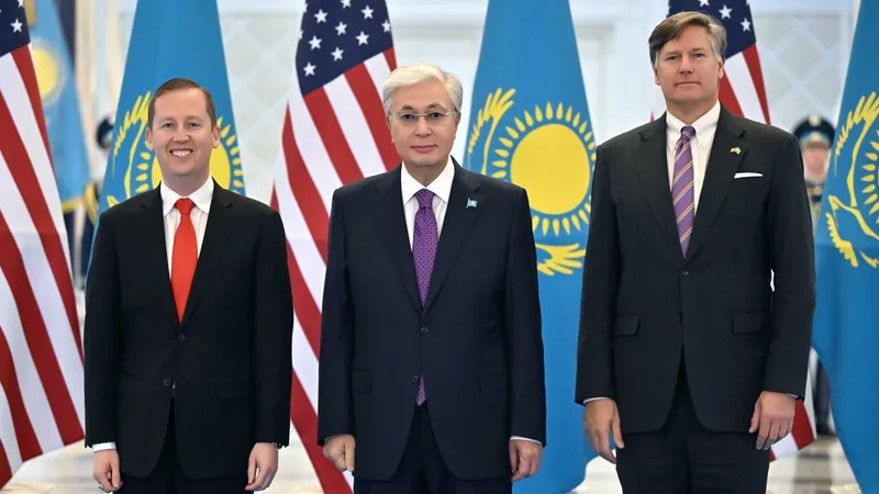 Акорда раскрыла подробности встречи Токаева со спецпредставителем Трампа и первым замгоссекретаря США