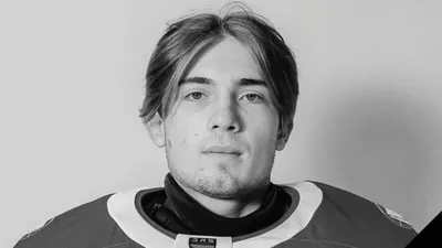 Виновник смерти хоккеиста попал под амнистию и освобожден в зале суда в Усть-Каменогорске, фото - Новости Zakon.kz от 30.10.2025 20:02