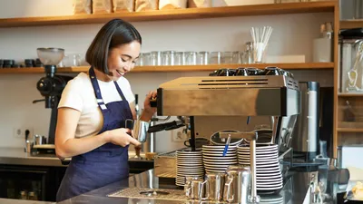 Малый и средний бизнес, малый бизнес, средний бизнес, МСБ, предпринимательство, предприниматели, самозанятый, самозанятые, самозанятые работники, самозанятый работник, малое предпринимательство, среднее предпринимательство, МСП, фото - Новости Zakon.kz от 16.01.2026 11:51