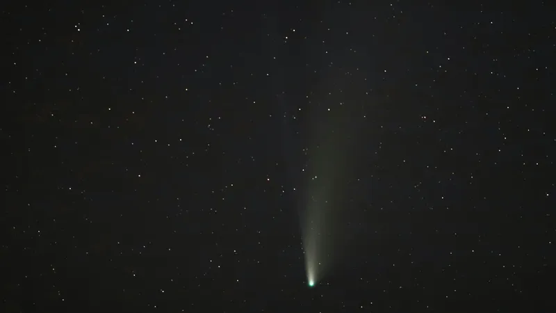 Что за "зеленый" объект пронесся над Москвой и куда упали его фрагменты, выяснили ученые