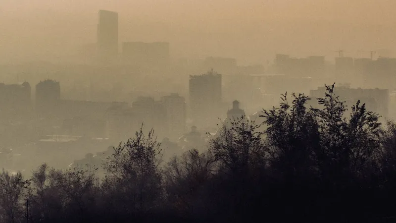 Синоптики обратились с предупреждением к жителям Атырау