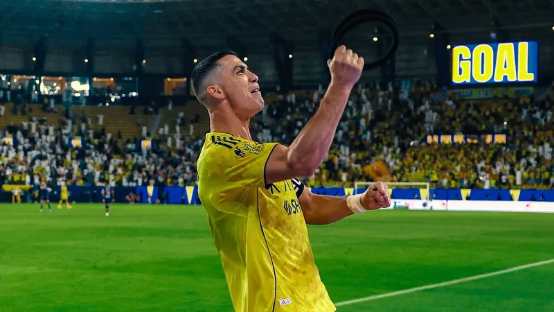 Роналду оформил дубль и приближается к отметке в 1000 голов