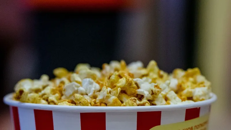 Тревожникам собрали отдельные фильмы