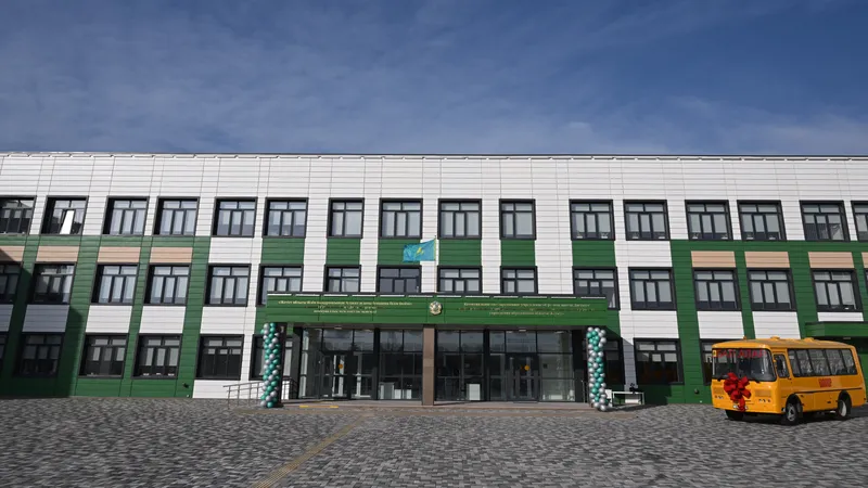 В селе Достык области Жетісу открыли школу в рамках нацпроекта "Келешек мектебі"