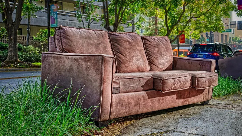 Тело девочки нашли в диване арендованной квартиры